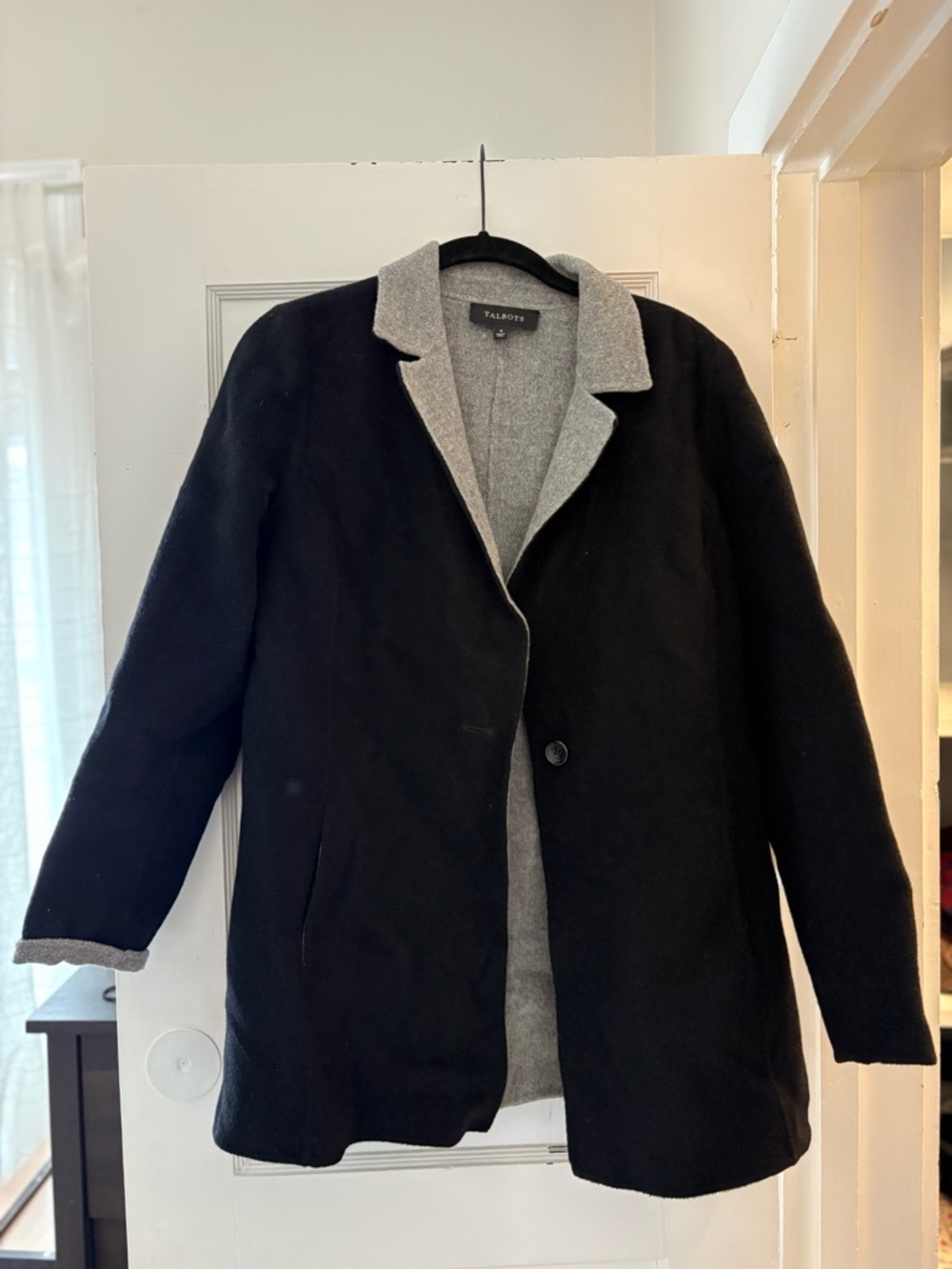 Talbots Wool Blazer- Black with Gray Trim size 4
